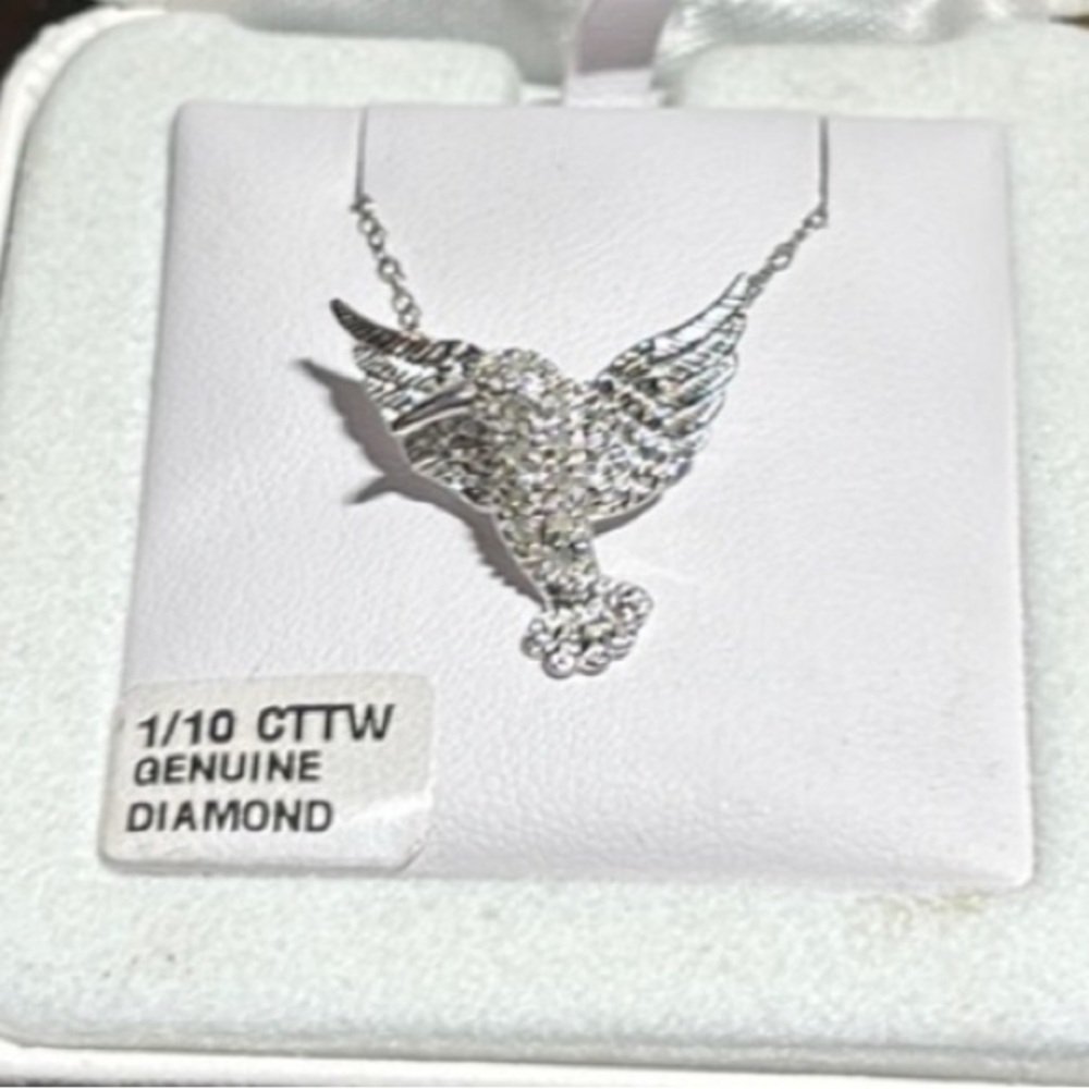 Kohls Diamond hummingbird necklace‎ NWT